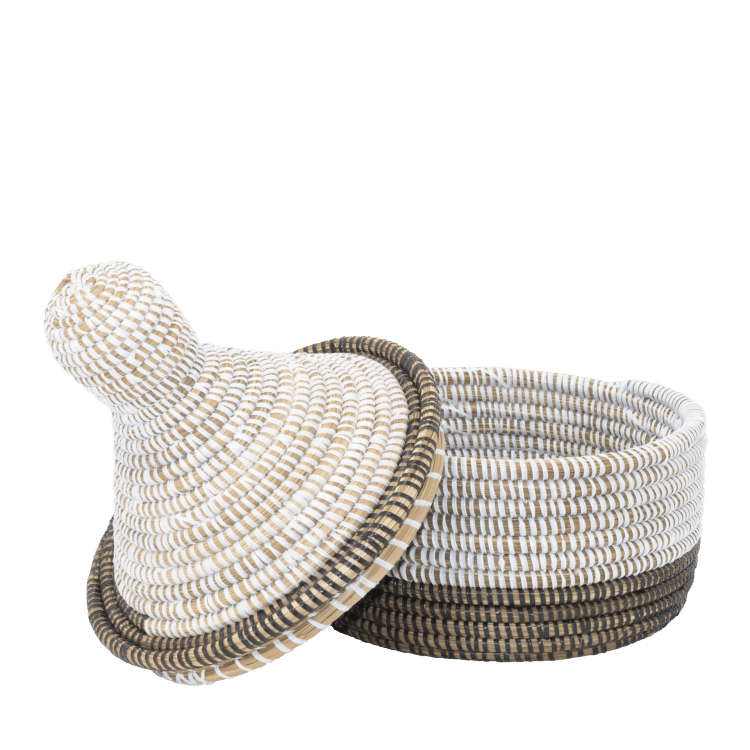 Mini mandje bruin met wit, zijaanzicht