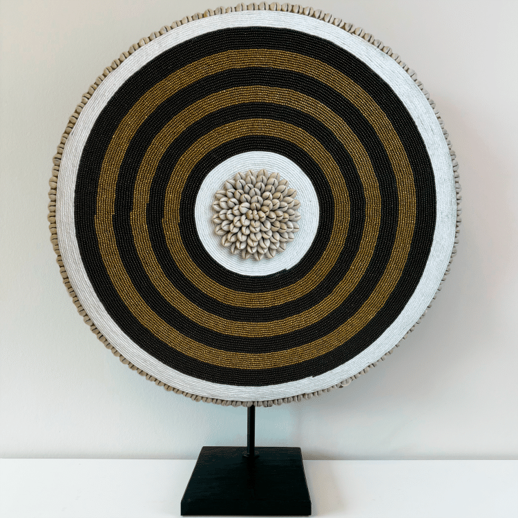 Beaded Shield - Linte