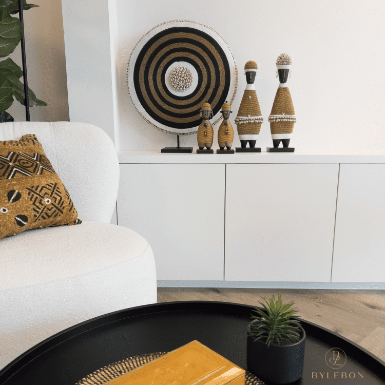 Beaded Shield - Linte