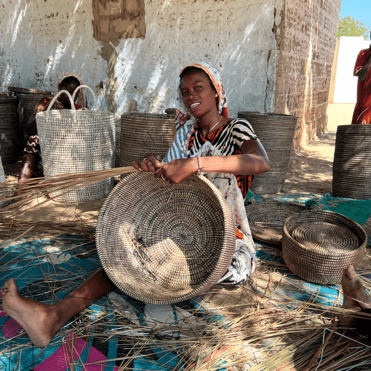 Mandenmaker aan het werk