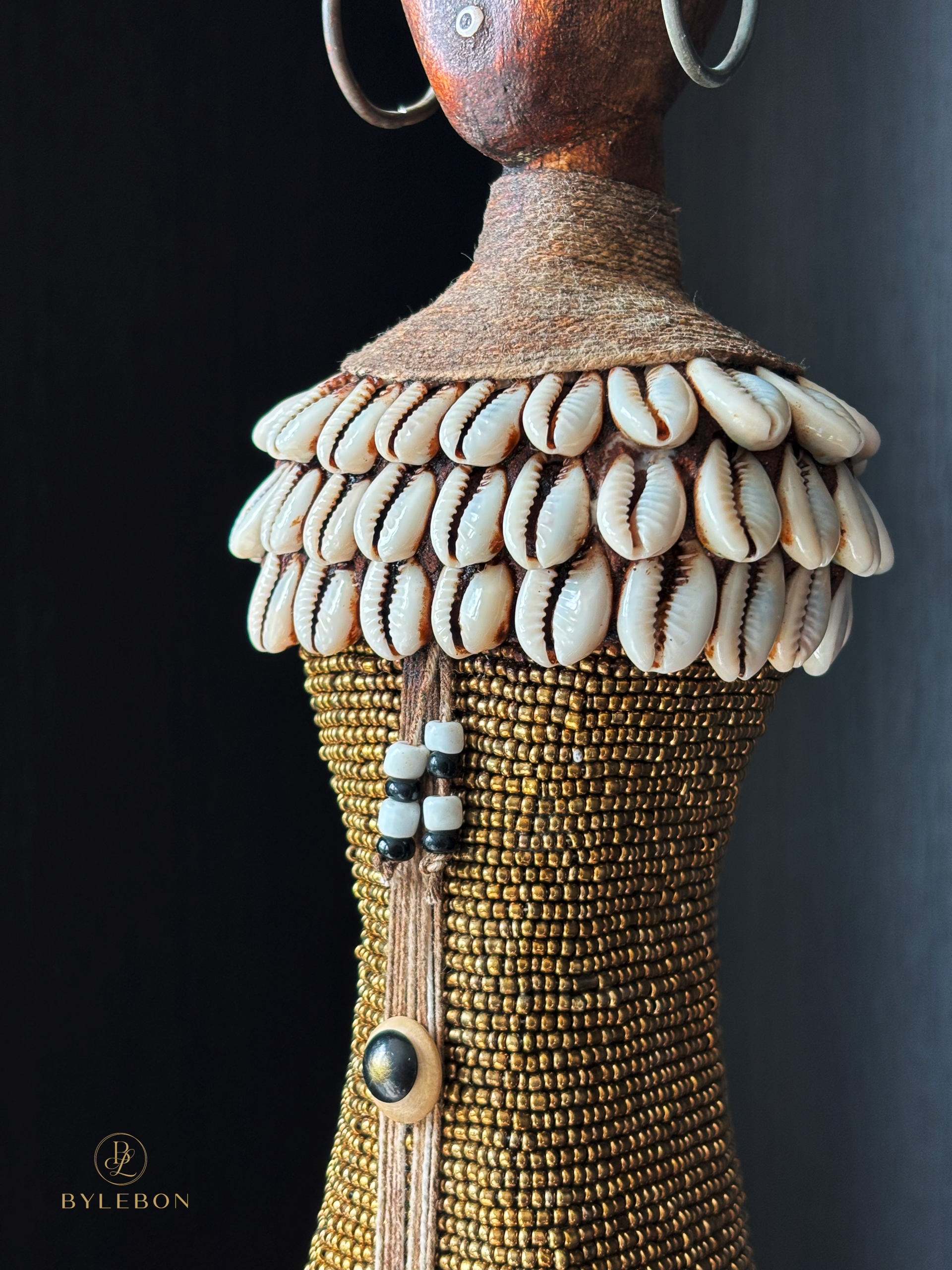 Namji Doll – A4 - Goud - Afbeelding 3