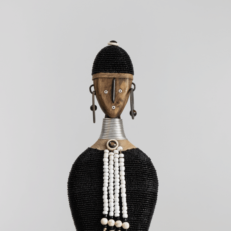 Namji Doll Amara Man – Black - Afbeelding 4