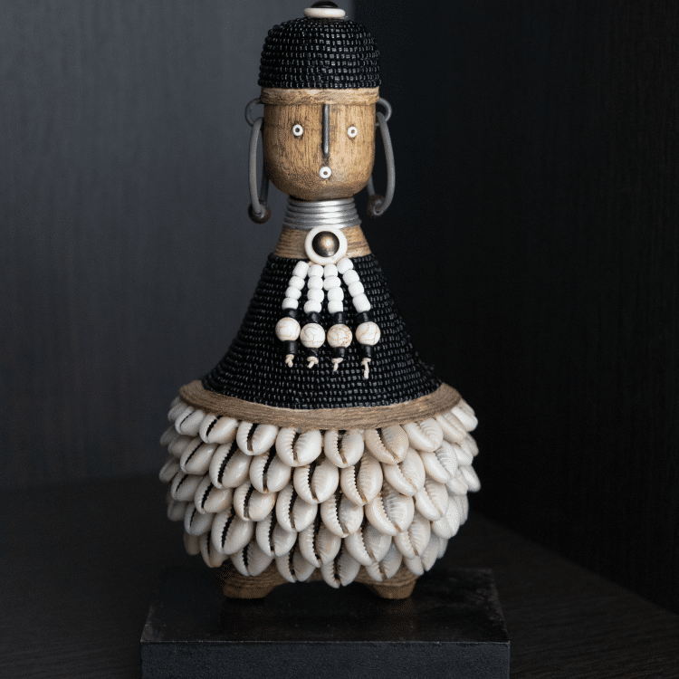 Namji Doll Zuri Black sfeerfoto