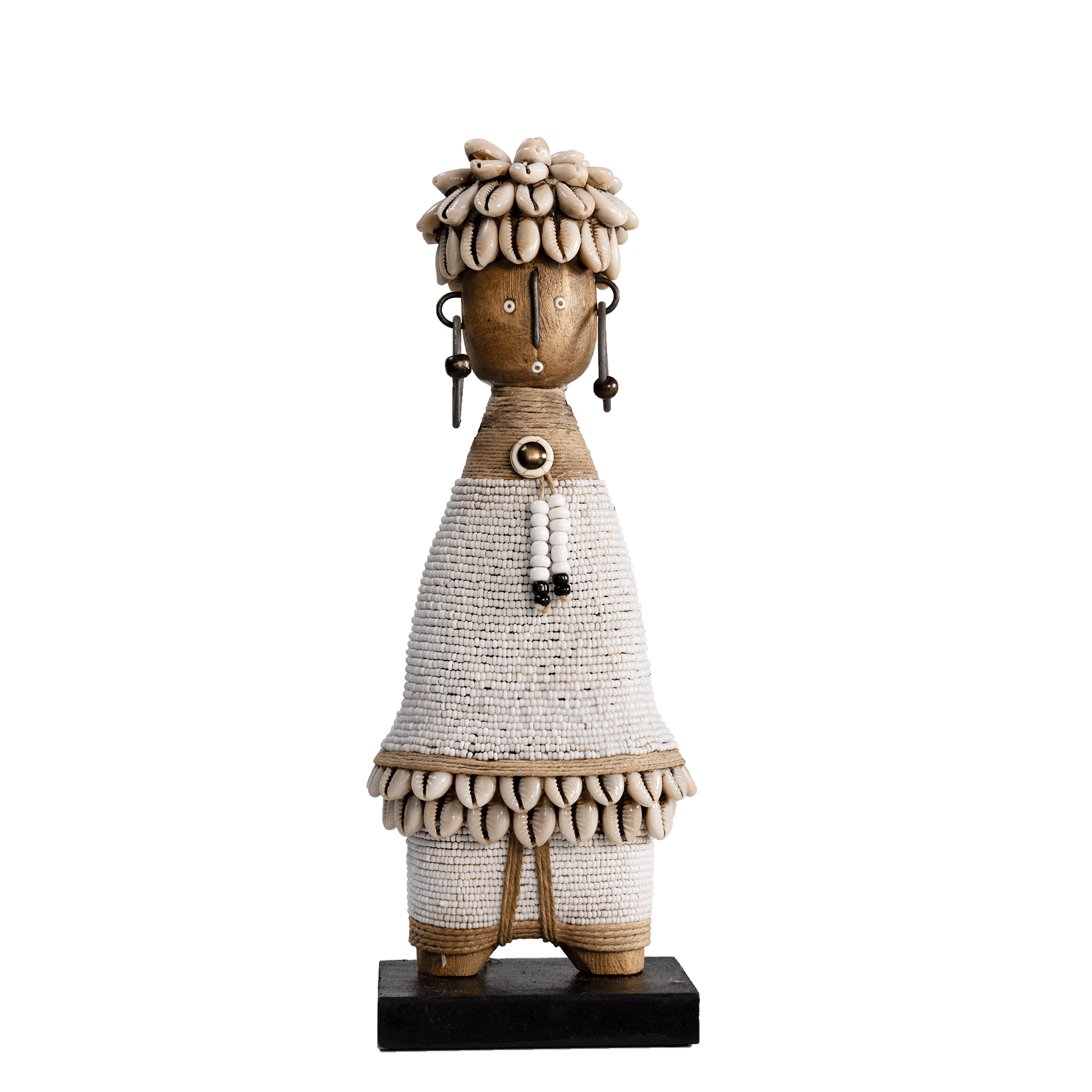 Namji Doll Naya Woman met witte kralen, kaurischelpen en naturel houten details