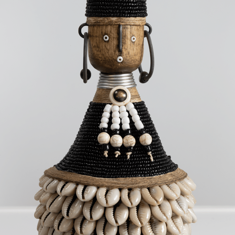 Namji Doll Zuri Black dicht